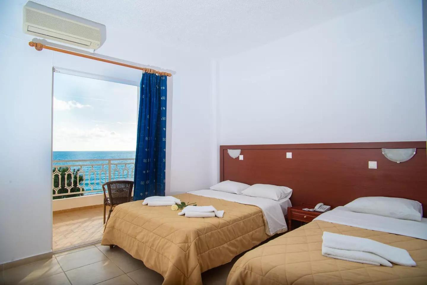 Poseidon Beach Hotel 卡斯特罗西基亚 外观 照片