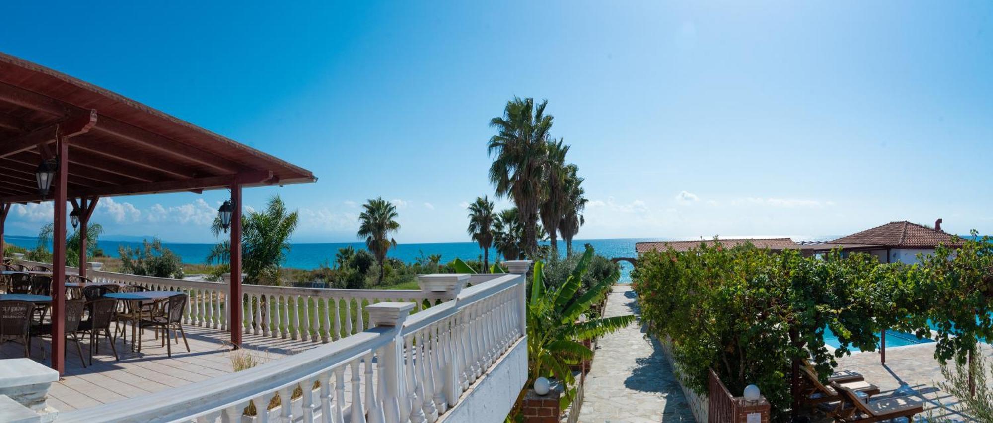 Poseidon Beach Hotel 卡斯特罗西基亚 外观 照片