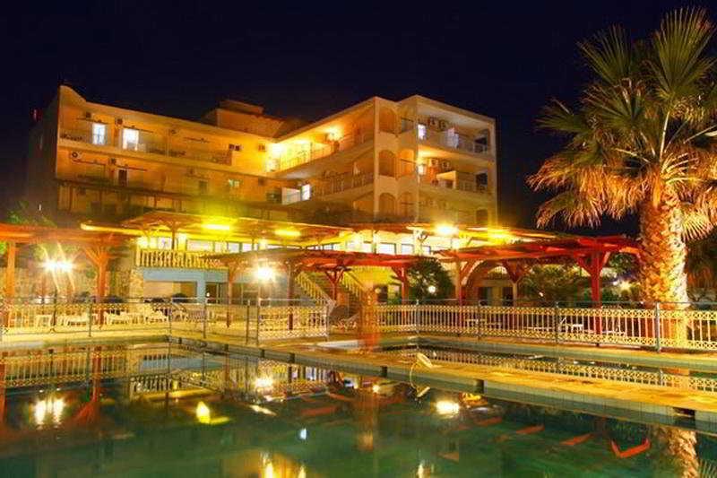 Poseidon Beach Hotel 卡斯特罗西基亚 外观 照片